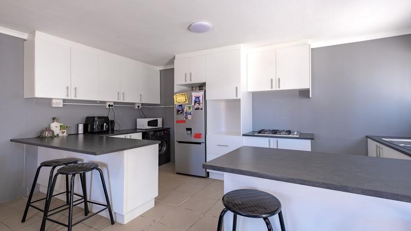 5 Bedroom Property for Sale in Parow North Western Cape